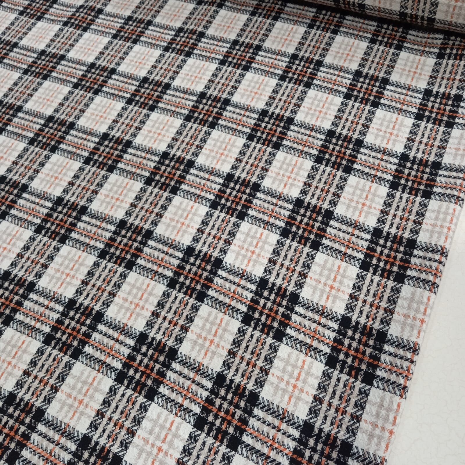 Bej-Turuncu Kareli Şanel Kumaş