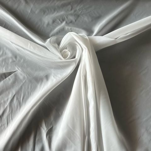 Ekru-Kırık Beyaz Polyester Astar Kumaş