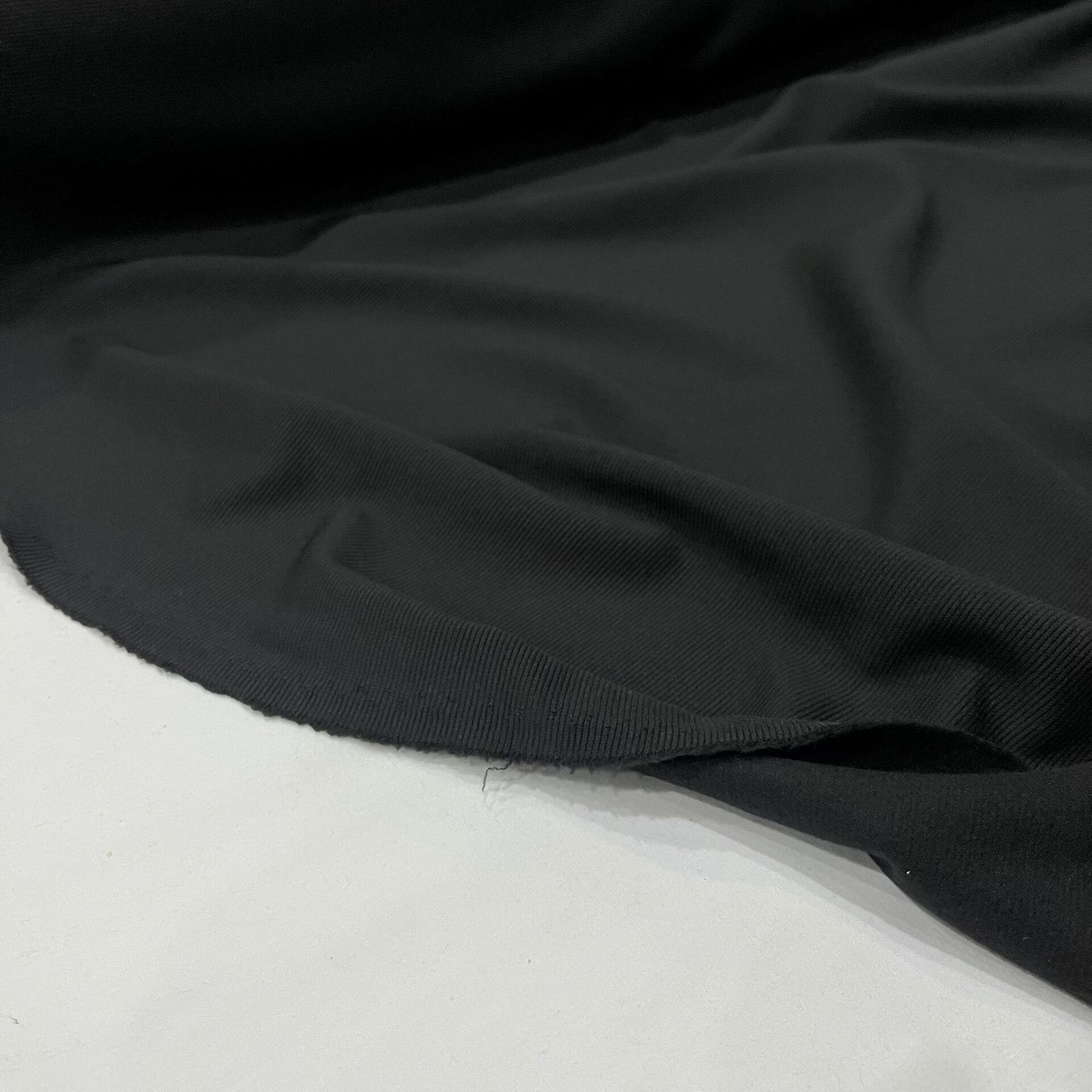 Siyah Şardonlu Ribana Kumaş