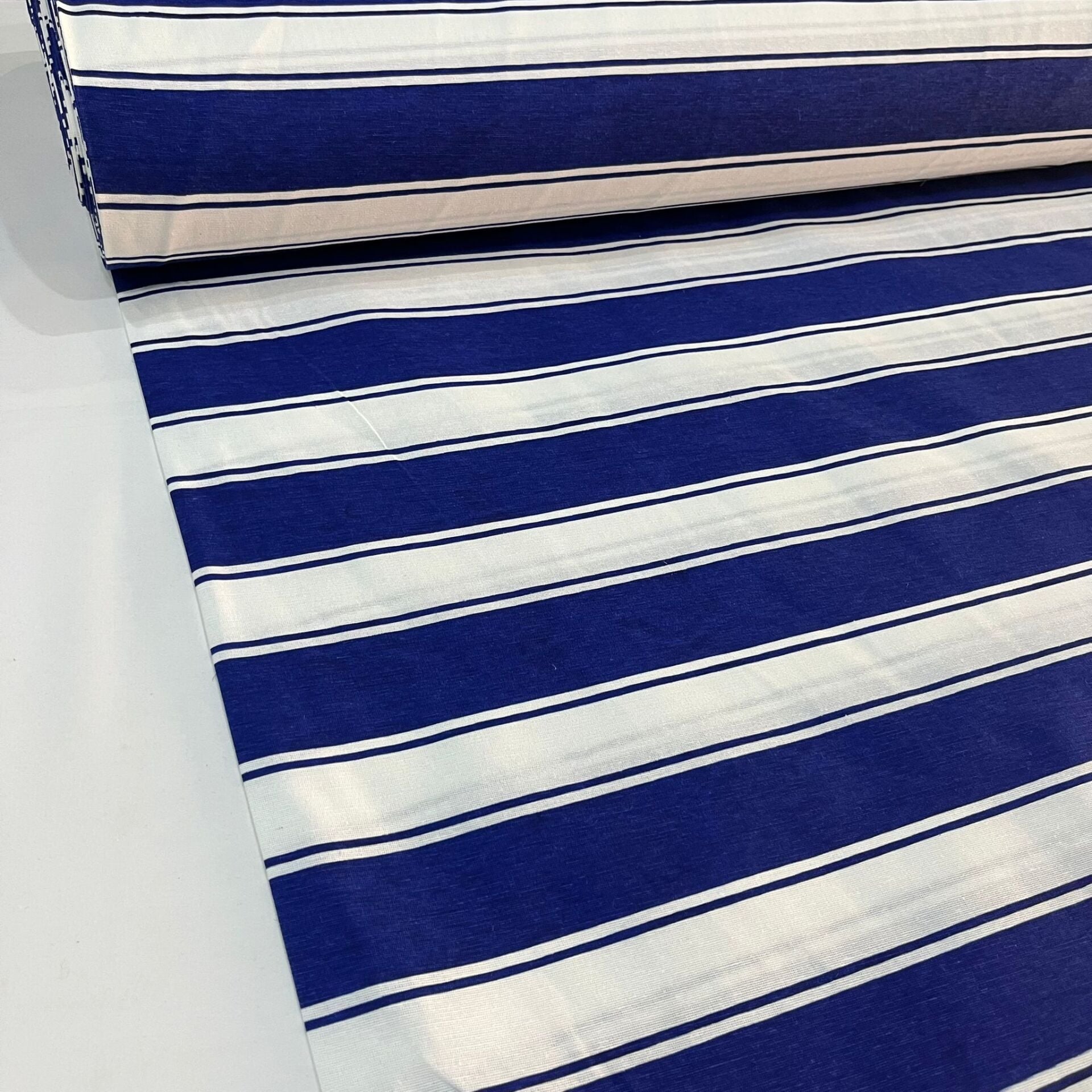 Mavi Çizgili Branda Kumaşı En 280 cm